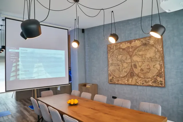Stargate Crewing new office15